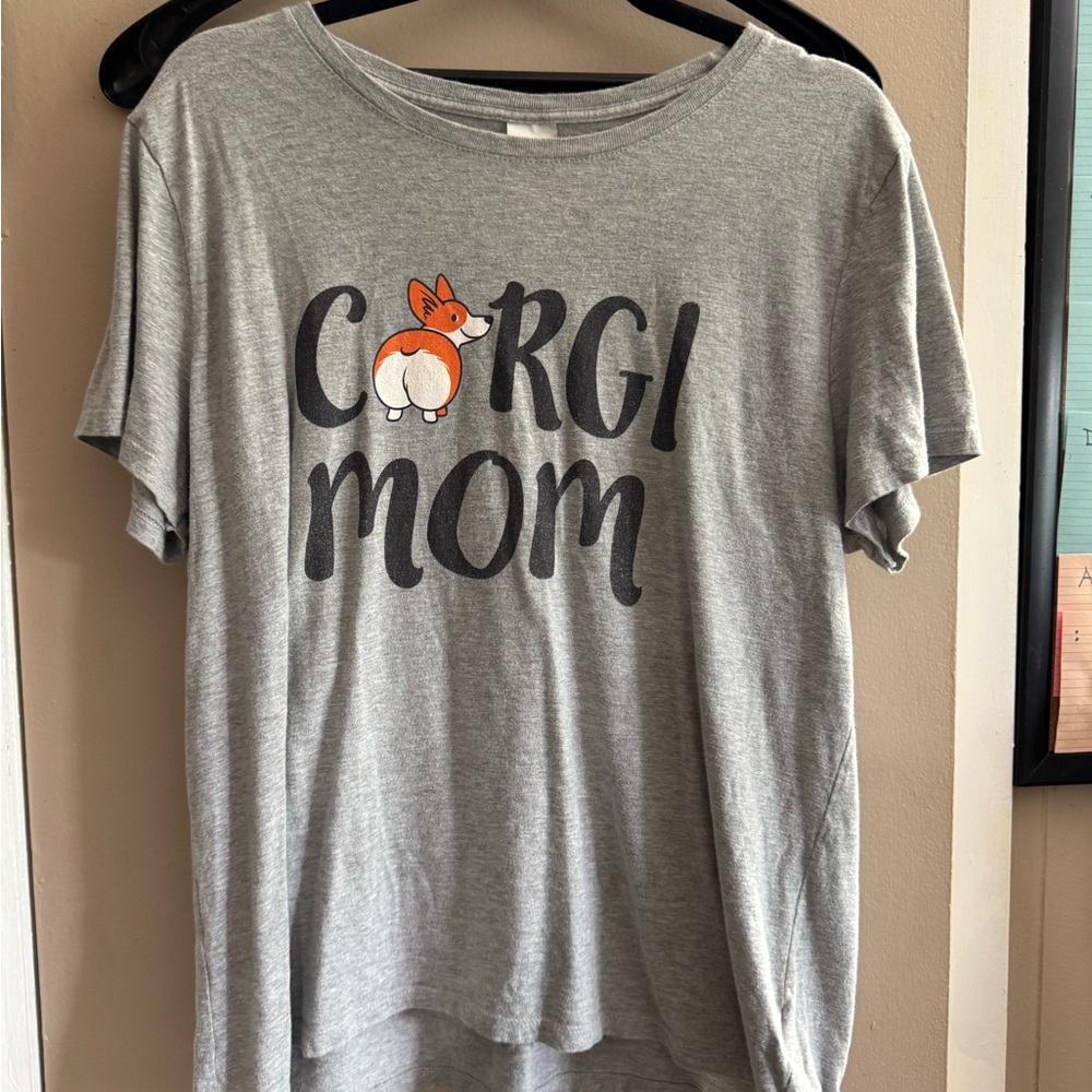 Gray Corgi Mom Kids T-Shirt
